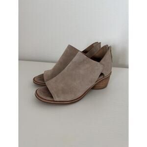 Sofft Womens Carleigh Peep Toe Bootie Leather Wood Block Size 7